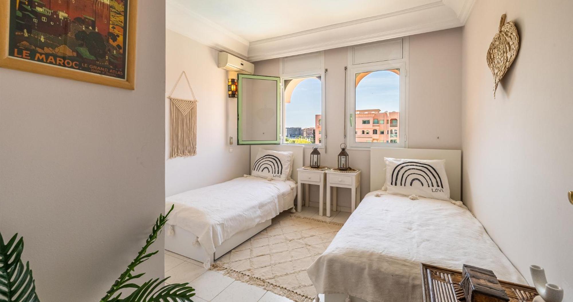 Charming 2-Bed Oasis Pool View Apartment Маракеш Екстериор снимка