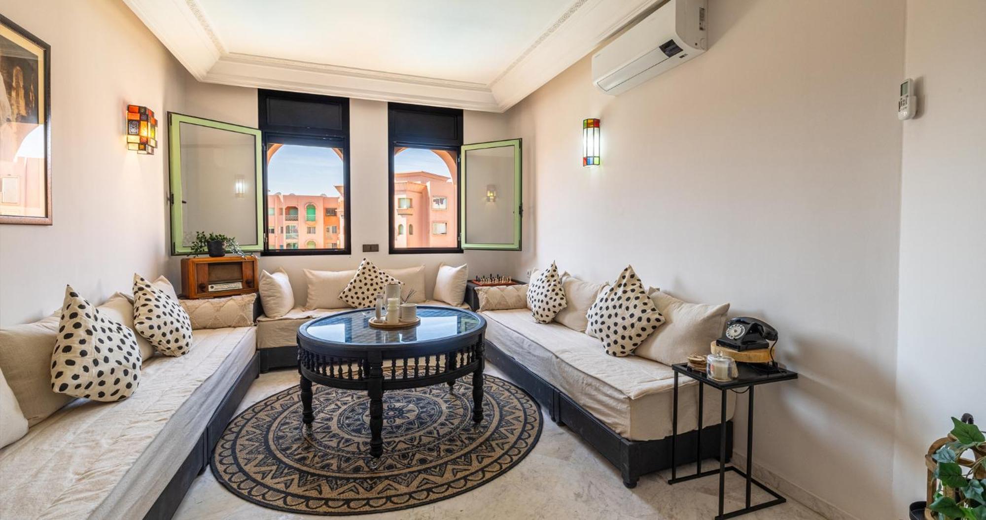 Charming 2-Bed Oasis Pool View Apartment Маракеш Екстериор снимка